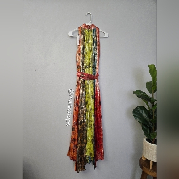 Alice + Olivia Mertie Mock Neck Pleated Maxi Dress - Picture 9 of 12